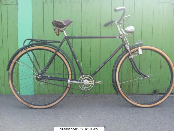 bicla 1957 hercule din anul '57, dupa unele piese '53, vopsea originala multa patina, merge bine....