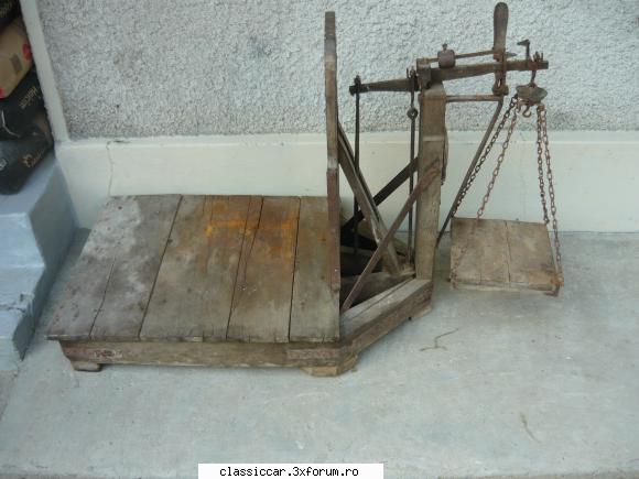 cintar vechi din lemn masiv poza5