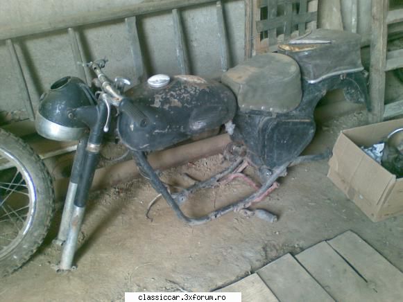 simson awo 425 asa primit septembrie 2011, adus-o acasa intr-o remorca aruncata intre stiam daca