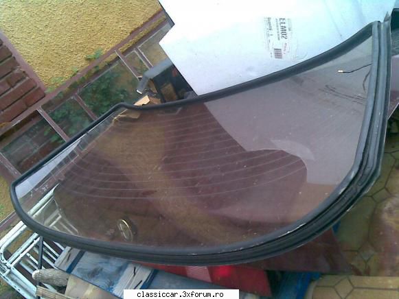 vand parbrize geamuri auto doua luneta