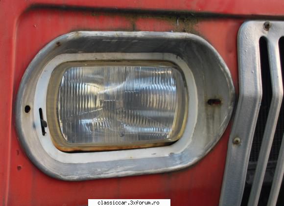 vand ochelari far aro 24x-32x primul model faruri sunt ruginite tare? poza vede bine, sunt astea din