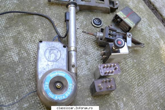 vand piese pentru mercedes w114 /w115 bot cal antena automata hirschmann 220 ron tetiere stare buna
