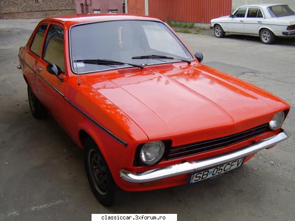 salut faine ambele! uite poza kadet-ul mercedesul meu.
