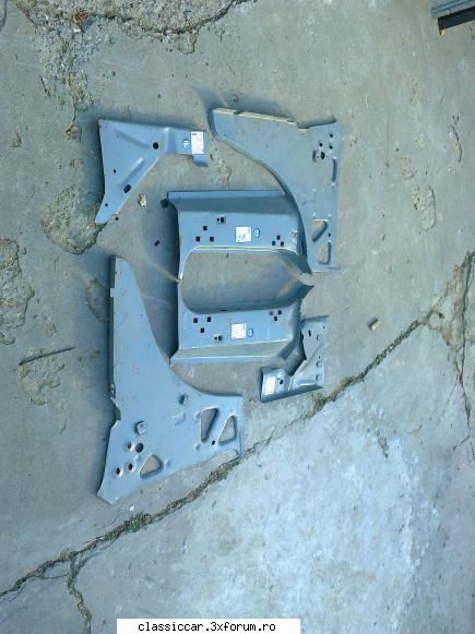 vand piese dacia vand dacia 1300-1310, 250 lei tot vede poze