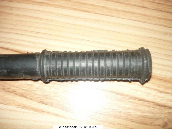 baston cauciuc militie poza2