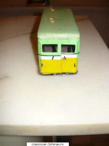 jucarii vechi din tabla romanesti poza3