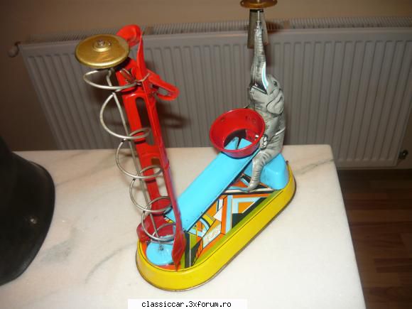 jucarii vechi din tabla romanesti poza2