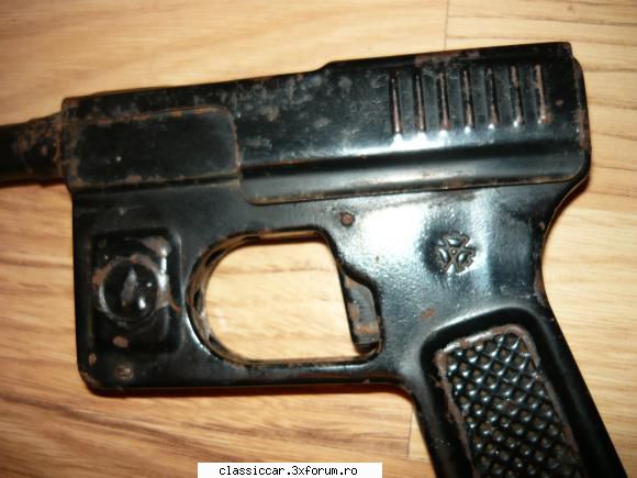 jucarii vechi din tabla romanesti poza2