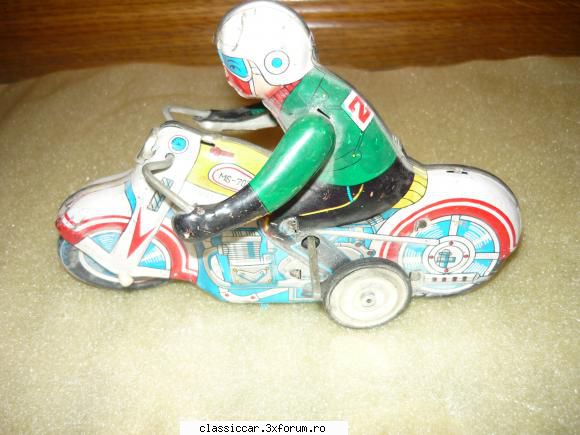 jucarii vechi din tabla romanesti poza2