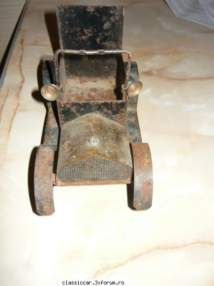 jucarii vechi din tabla romanesti poza2