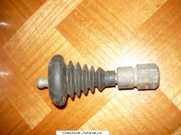 dacia 1300,lampa moto veche ,si alte piese poza4