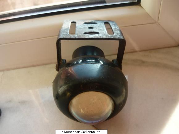 daca nu este postat unde trebuie rog unl din colegii moderatori sa-l mute 
ce proiector este