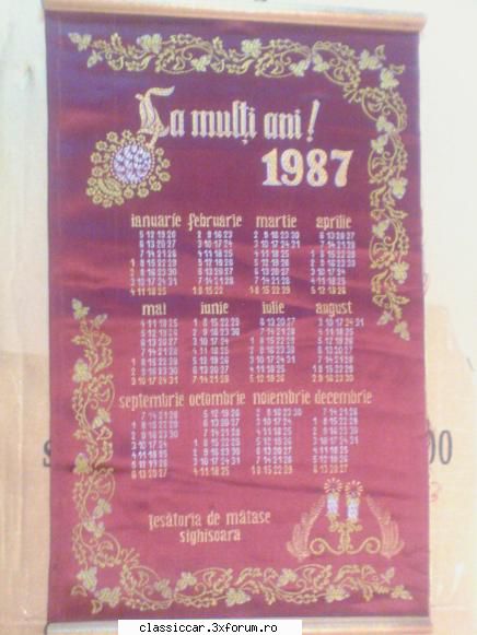 fabricat la sighisoara din matase 
este in stare noua, fara uzura, de inalta calitate !
arata