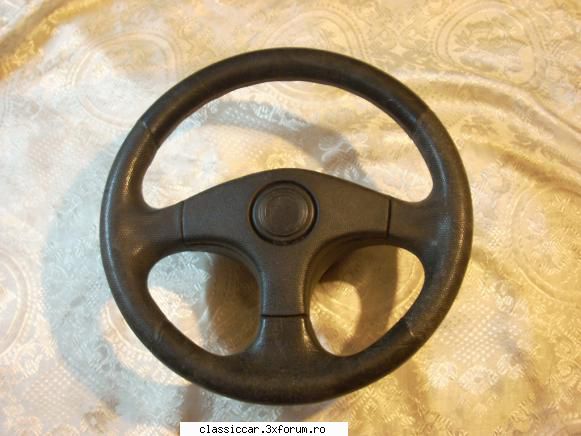 provine de la o dacia 1310 , are diametrul de 31 cm
este in stare buna
nu este de vanzare, nu are 80