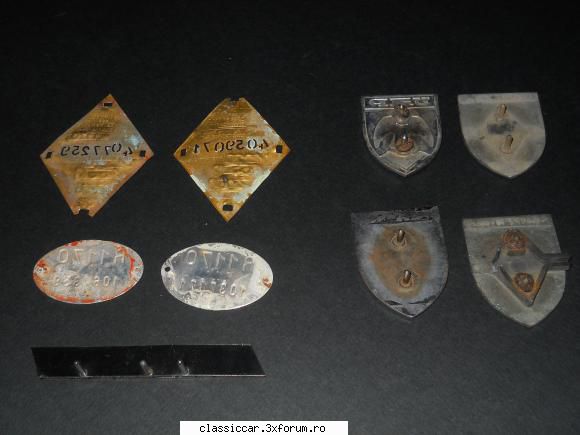 vand diverse pt. auto emblemele scrisul din bord intregi
