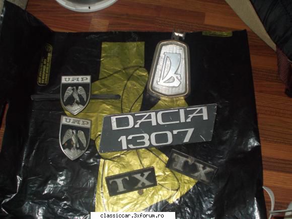 vand embleme poza promisa, apucat curat Reporter de teren