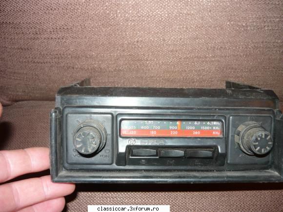 radiouri auto sharp etc radio romanesc -lira50 lei