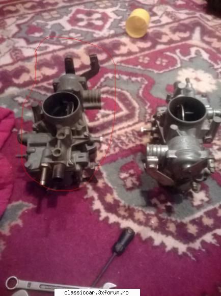 piese dacia 1300 rog,o poza acestui carburator din lateral,pe partea clapetei cumva solex corpul
