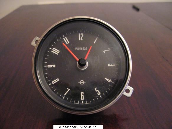 ceas kienzle automatic pentru opel vinde ceasul din imagini, diametrul 8,5 cm.