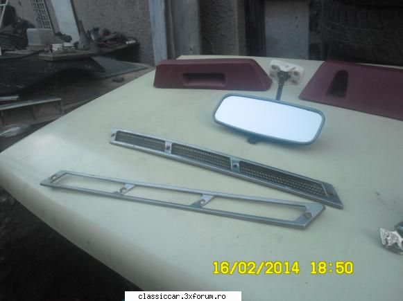 bara 1310 alte piese toti trei butuci merg singura cheie