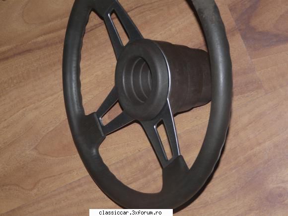 vand volan trebuie reparat imbracat piele