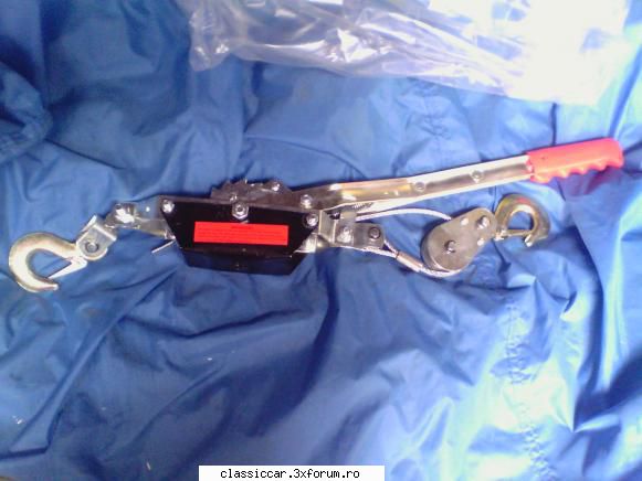 trolii manuale noi sunt carlige actionare prin levier pret lei, transport manivela pret lei