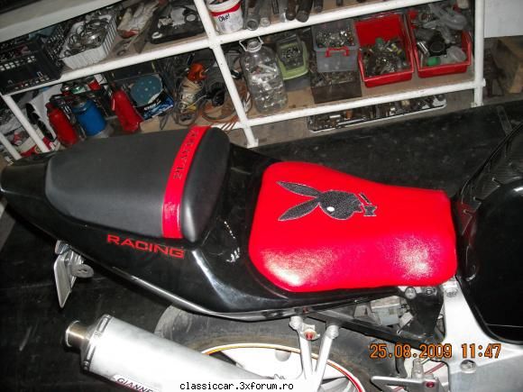 vinil tapiserii auto -orice culoare -import calitate buna!!!! piele perforata stiu aibe ,voi intreba