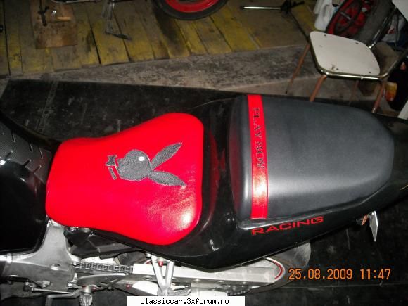 vinil tapiserii auto -orice culoare -import calitate buna!!!! wellcome the acme company!!!   Corespondent 