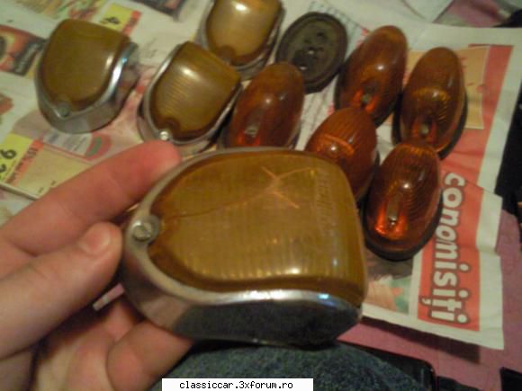 vand tv/sr/ims tot soclu pentru sr, exfoliat unele zone una din ele are crapat.25 buc /85 toate