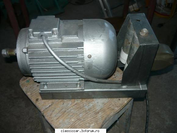 motor electric polizor poza