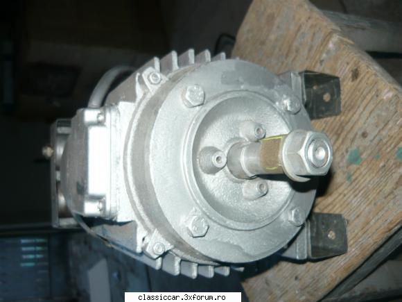 motor electric polizor poza