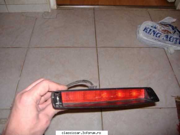 asa cum spune titlul vand un stop original vw golf 2 , in stare foarte buna (am si suportii de