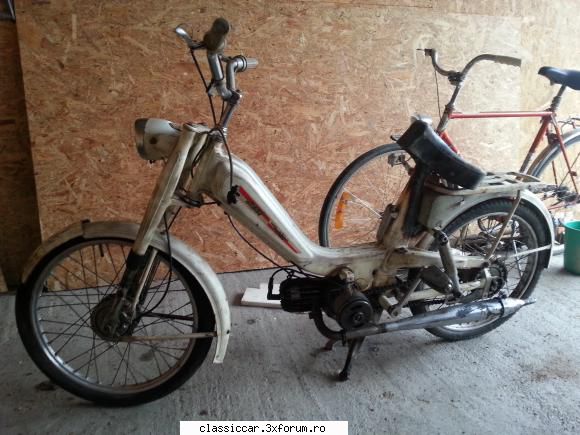 moped ktm hobby intre timp reusit pornesc dau jos tabla(a vrut fie scuterele moderne)