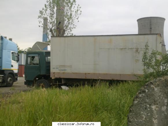 mai sunt citeva masini vechi constanta care merita salvate! abandonate mult timp...