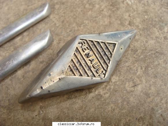 vand piese pentru renault 10/dacia 1100 sivanduta!