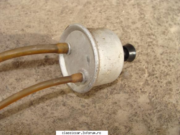 vand piese pentru renault 10/dacia 1100 sivanduta!