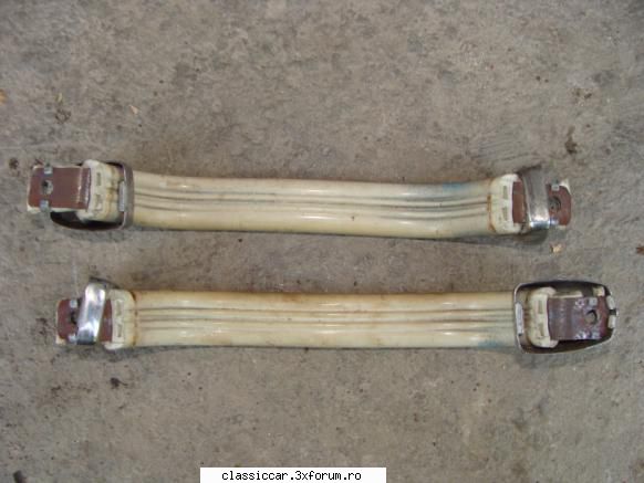 vand piese pentru renault 10/dacia 1100 sivandute!