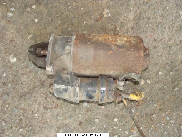 vand piese pentru renault 10/dacia 1100 tunderbird scris:ai cumva usita policioara sub bord?daca