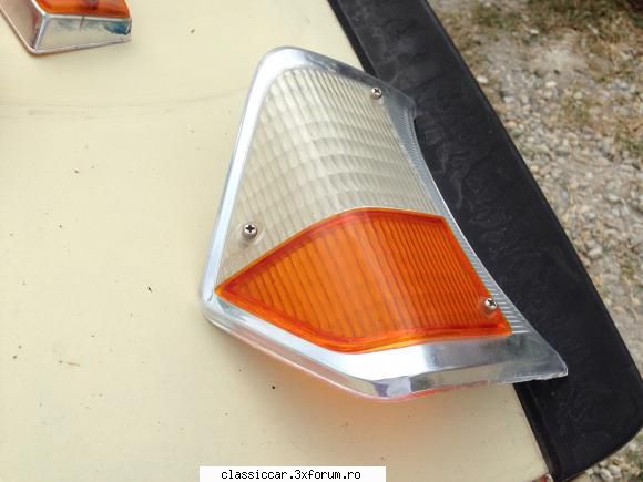 vand piese dacia 1300 1970 1973 sticla fata renault stare foarte buna lei