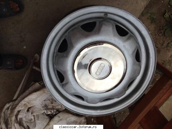 vand piese dacia 1300 1970 1973 bogtor rog diametrul interior capacele masor. erau jantele astea.