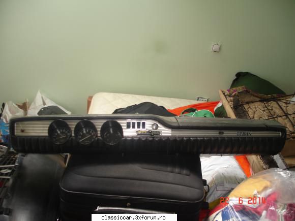 bord renault gordini 12-vazut tocmai misu cluj scris:r12 scris:nu mult pentru bord aproape complet.