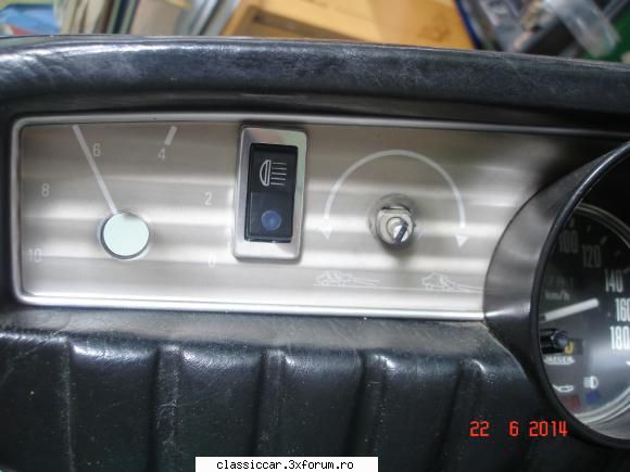 detaliu 2 bord renault gordini 12-vazut pe tocmai