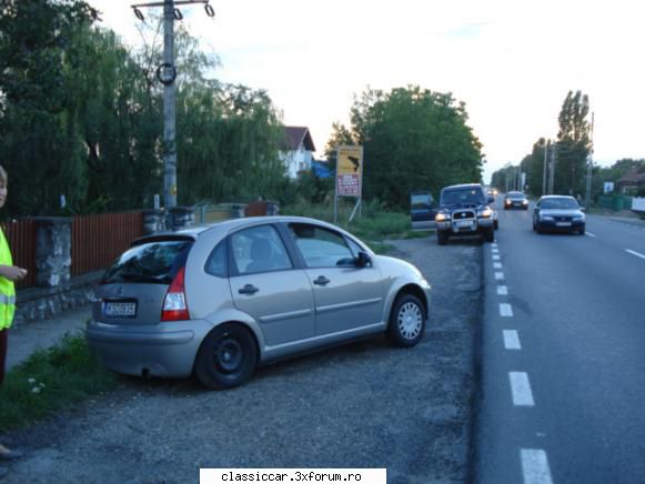 accident directia din care venea sotia dinspre oradea intrare alesd dup piruet masina avea mutra