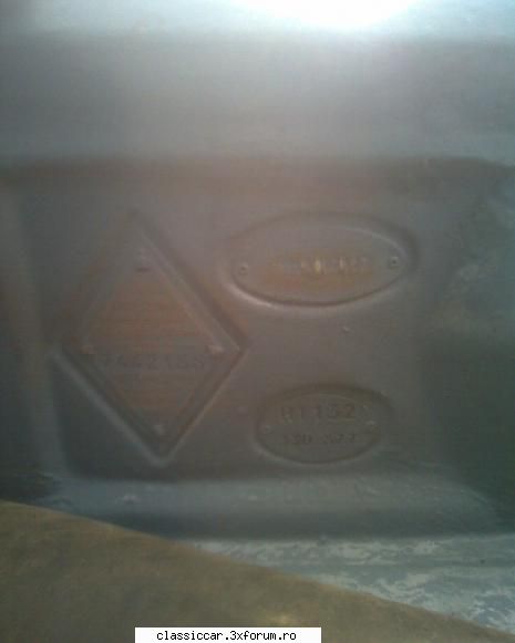 ce serie are masina? nu se intelege din poza.
mai am o poza..
se vede ceva? :rolleyes: dacia 1100-