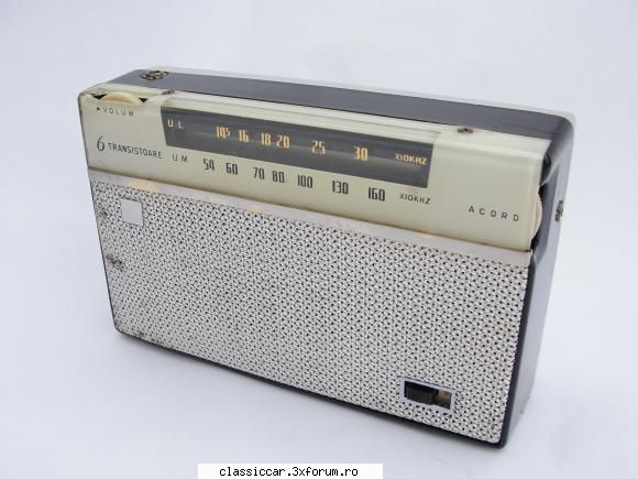 radio aparatul este sunet puternic receptie este unul normal,are semne lasate trecerea lei.
