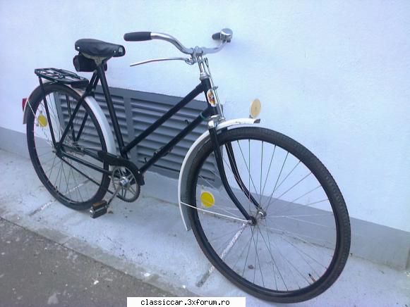 pegas ideal 1992 bicla noua,are multe deosebiri fata cea ideal ,din anii 80,saua pegas doilea