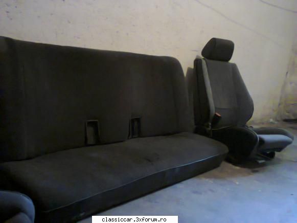 scaunul e in stare buna,nu e prezinta urme de uzura. pret 85 lei scaunul + bancheta . tel 0722508752