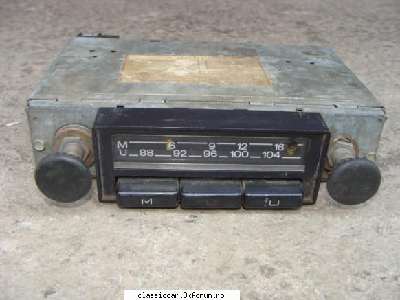 vand cateva aparate radio auto vandut!
