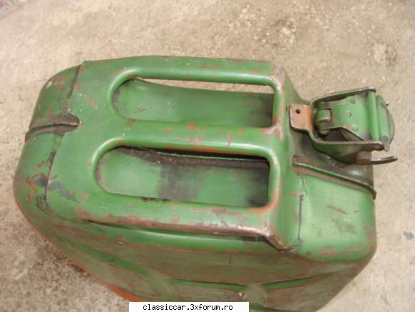 si vand canistra 20 l