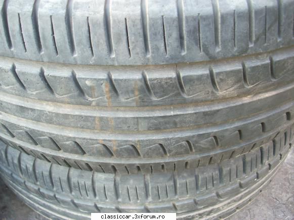 de vanzare 4 anvelope 215/65r16 in stare absolut excelenta  !!
uzura  minima , mai pot fi folosite